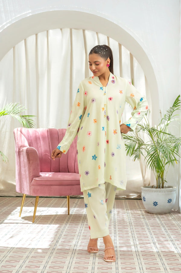 Mellow 2-piece floral outfit by De Belles – front view
